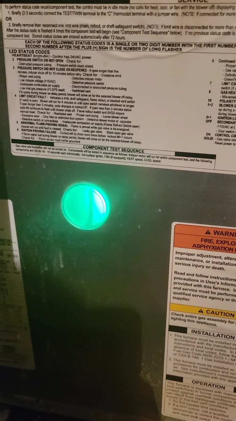 green flashng light
